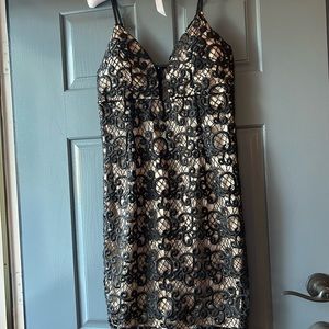 Lilian black lace dress